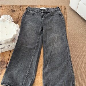Hollister Women's Gray Straight Leg Jeans